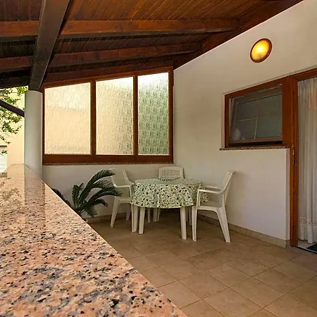 1644 Hotel Banjole
