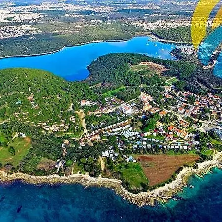 1644 מלון 4*