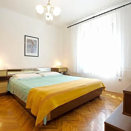 Hotel 1644 4*